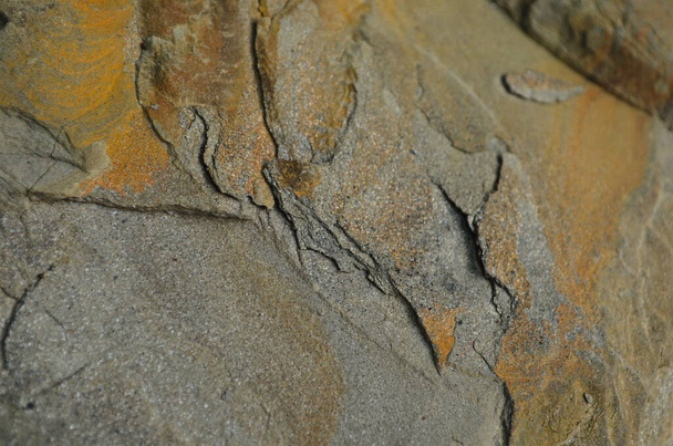 Couches rocheuses - formations colorées de roches empilées au cours des centaines d'années. Fond intéressant avec une texture fascinante. - Photo, image