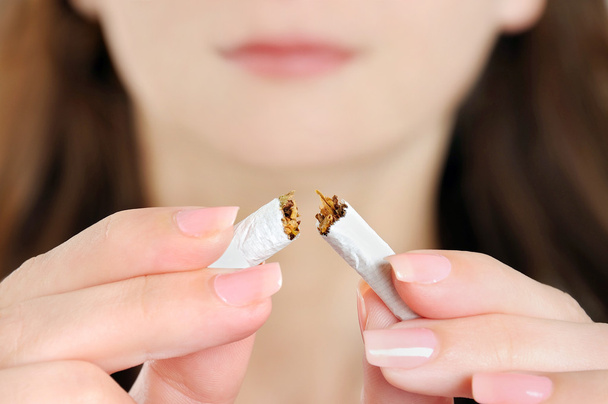 kadın son dakika Sigara - Fotoğraf, Görsel
