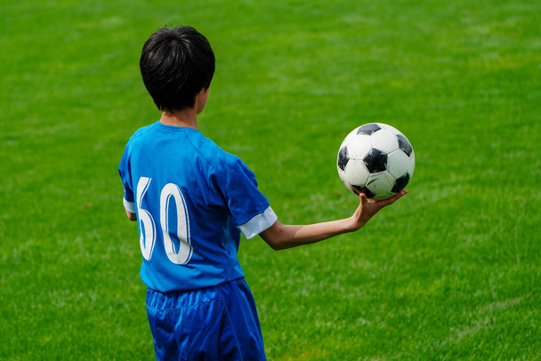 jogando bola no jogo de futebol - Foto, Imagem