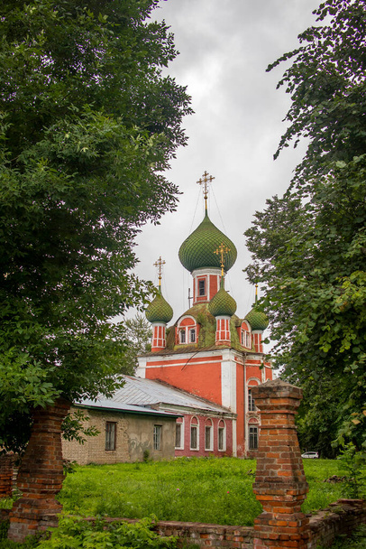 Pereslavl-Zalessky, Russia - July 20, 2020: Church of Alexander Nevsky in Pereslavl-Zalessky in the bad weather - memory of the Blessed Prince - Zdjęcie, obraz