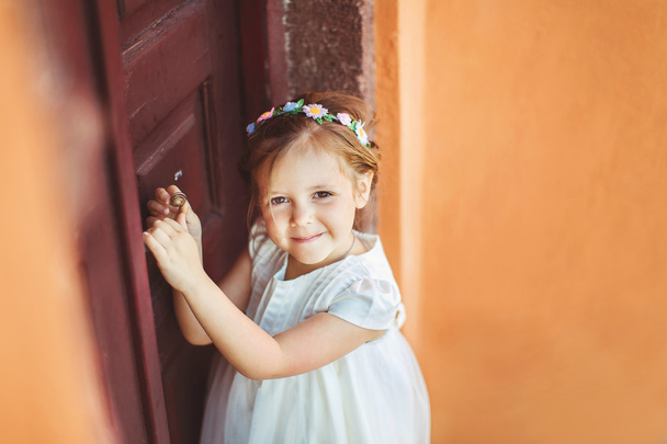 Very cute little princess outdoors in city street - Fotografie, Obrázek