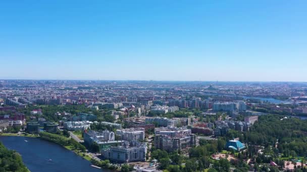 Szentpétervár City Skyline a Sunny Summer Day-en. Légitekintés. Oroszország - Felvétel, videó