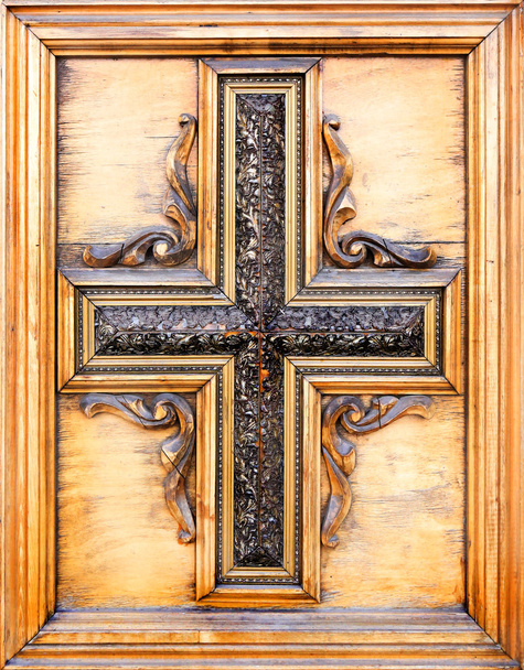wooden figured Catholic cross - Foto, immagini