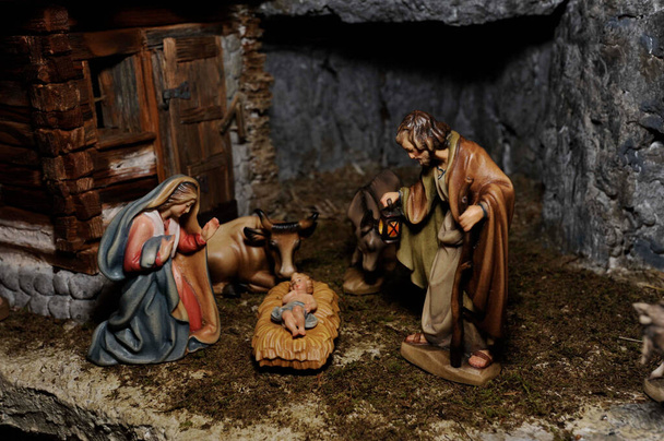 nativity scéna v době Vánoc, krásné navržené postavy a zázemí - Fotografie, Obrázek