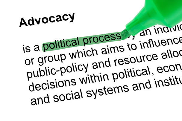 緑のペンで強調表示されている単語の政治過程 - 写真・画像