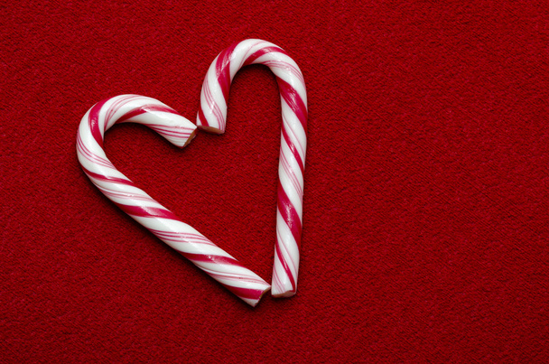 Corazón de bastón de caramelo
 - Foto, imagen