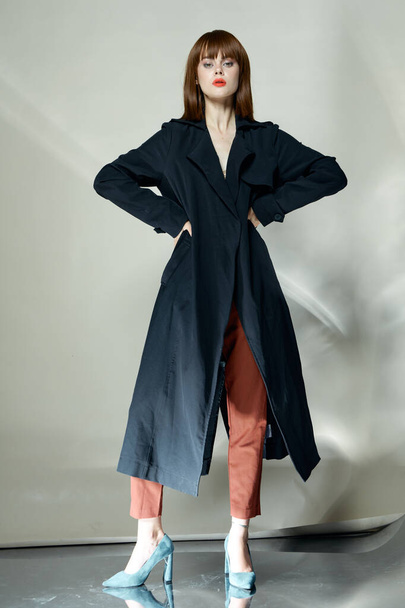 Adulto moda modelo abrigo disco accesorios hermosa cara
 - Foto, Imagen