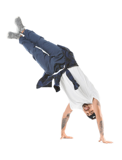 Muž hip-hop tanečník na bílém pozadí - Fotografie, Obrázek