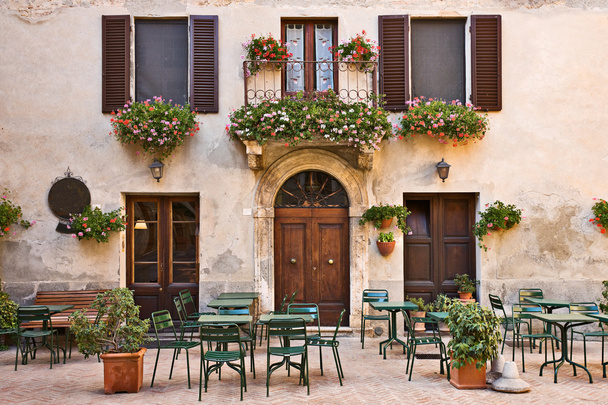 イタリアのトラットリア （居酒屋）、ピエンツァ、トスカーナ、イタリア - 写真・画像