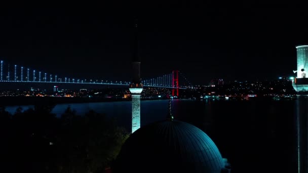 Légi kilátás a Beylerbeyi mecset Isztambulban - Felvétel, videó
