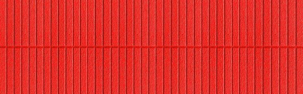 Panorama van Moderne rode stenen muur met strepen textuur en naadloze achtergrond - Foto, afbeelding