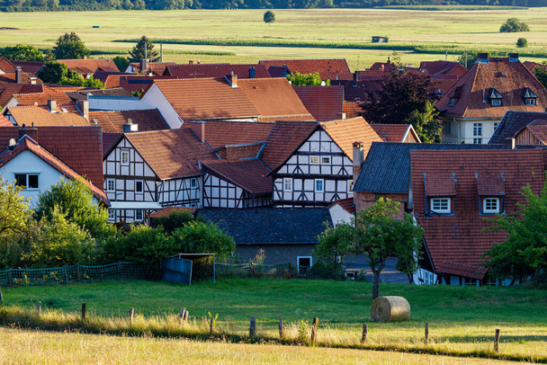 Das historische Dorf Herleshausen in Deutschland - Foto, Bild