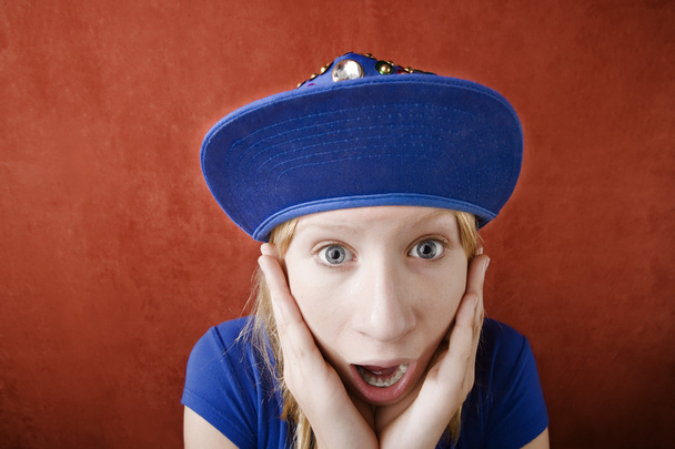 Shocked young girl - Foto, immagini