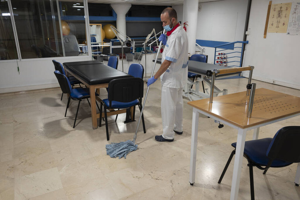 Cleaning staff cleaning hospital rooms - Photo, Image
