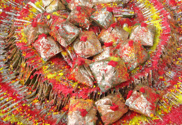 Foglia di betel commestibile decorata per feste
 - Foto, immagini