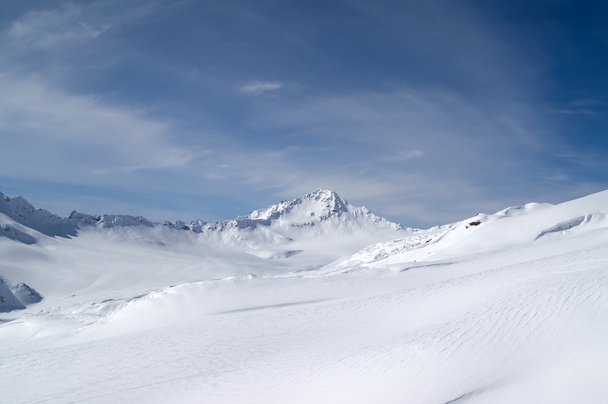 Ski resort. Slope of Elbrus - Фото, зображення