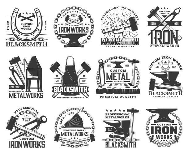 Blacksmith, metal or iron work vector icons with metalworking tools. Anvils, forge hammers and sladgehammers, horseshoes, chain and tongs, calipers, vintage hand bellows and forging furnace - Vetor, Imagem