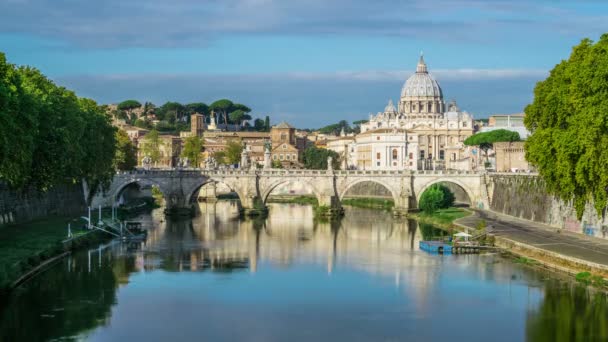 Upływ czasu Rzymskiej Linii Skyline z Bazyliką św. Piotra - Materiał filmowy, wideo