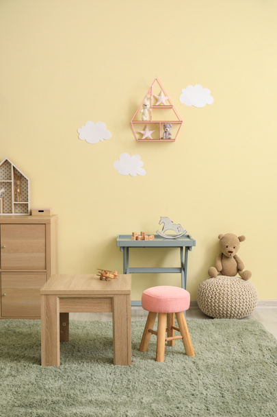 Интерьер современной комнаты в детском саду - Фото, изображение