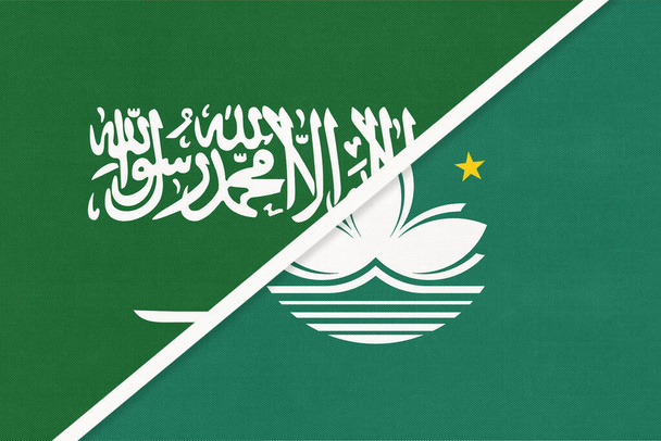Saudi-Arabia ja Macao tai Macao, tekstiilien kansallisten lippujen symboli. Kahden Aasian maan väliset suhteet, kumppanuus ja mestaruus. - Valokuva, kuva