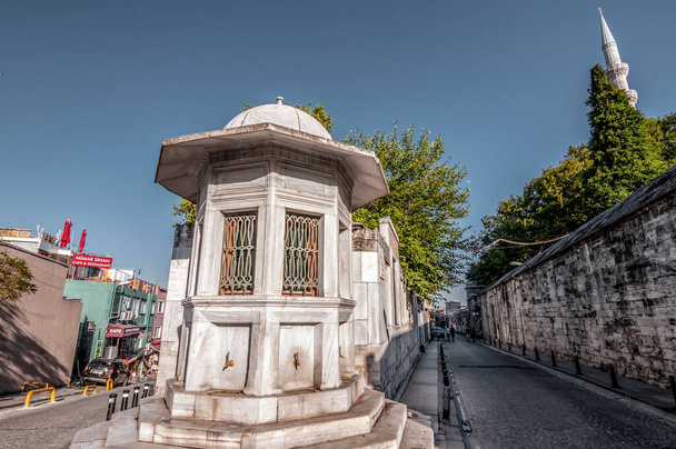 Istanbul, Turkey - July 29, 2020: The memorial tomb and fountain of Mimar Sinan, the chief Ottoman architect and civil engineer for sultans Suleiman the Magnificent, Selim II, and Murad III. - Photo, image