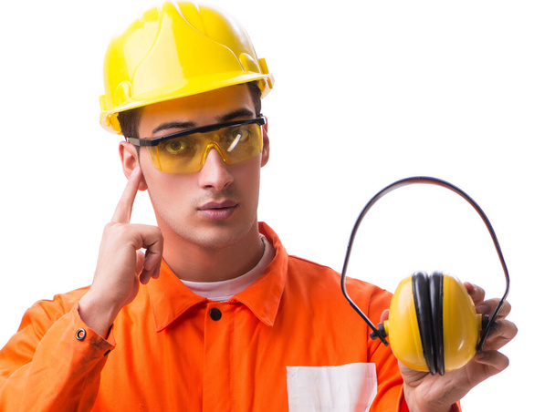 Trabajador de la construcción con auriculares de cancelación de ruido - Foto, imagen