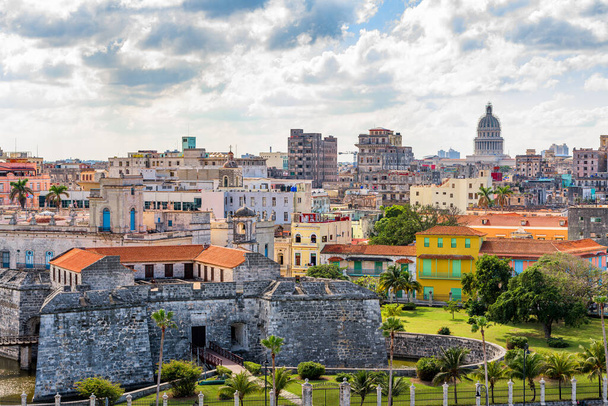 Havana, Kuba, panorama centra s Capitoliem. - Fotografie, Obrázek