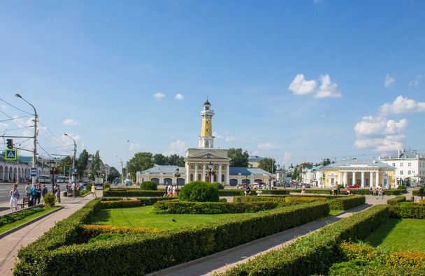 panoramic view of Susaninskaya square with historical architecture on a clear summer day and space for copying in Kostroma Russia - Fotoğraf, Görsel