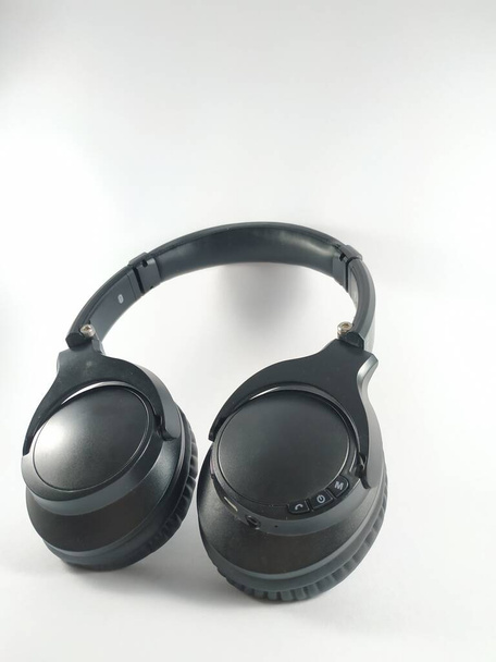 чисті зображення чорних навушників
 - Фото, зображення