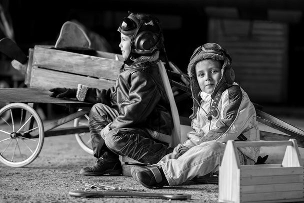 Young aviators - 写真・画像