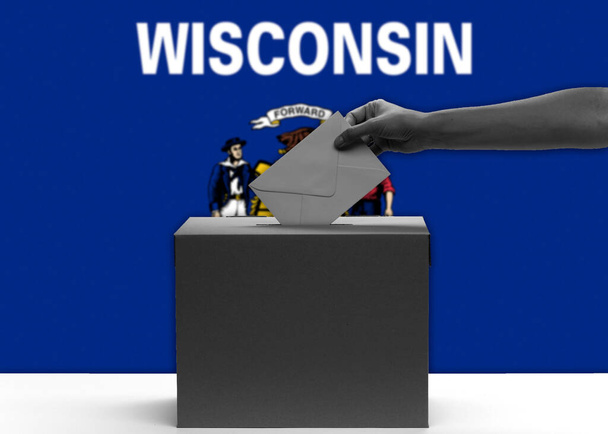 Wisconsin, USA vlag met stembus - Foto, afbeelding