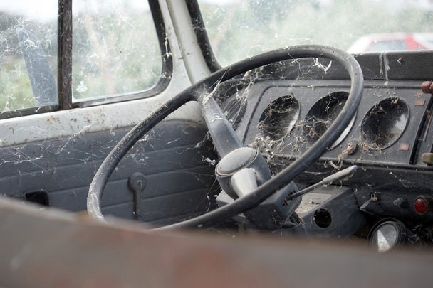 Старе водійське кермо
 - Фото, зображення