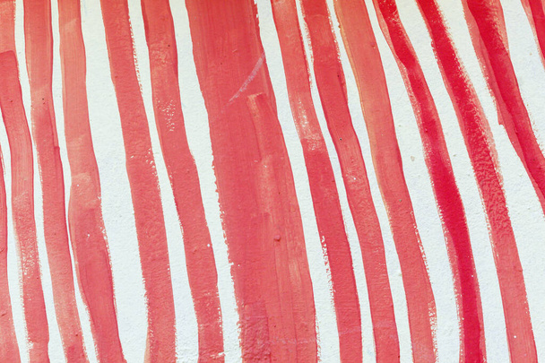 Concrete Wall With Red Painted Stripes - Foto, Imagem