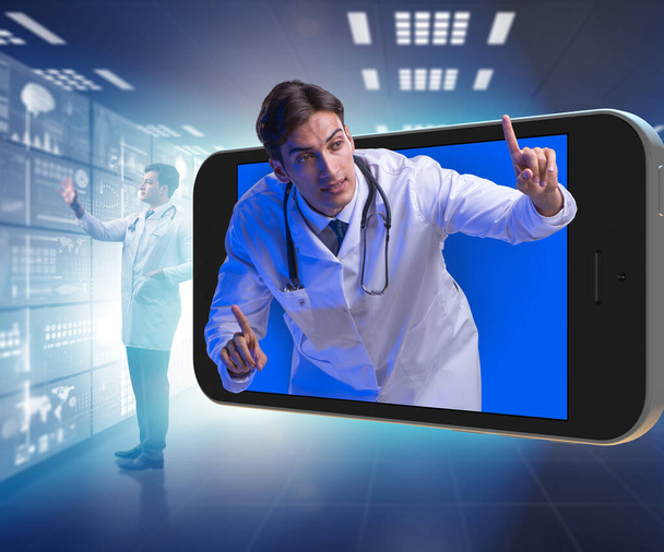 Concepto de telemedicina con médico y smartphone - Foto, Imagen