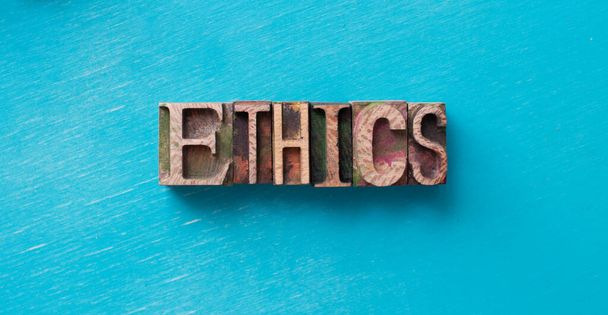 Palavra ética escrita com blocos tipo madeira
 - Foto, Imagem
