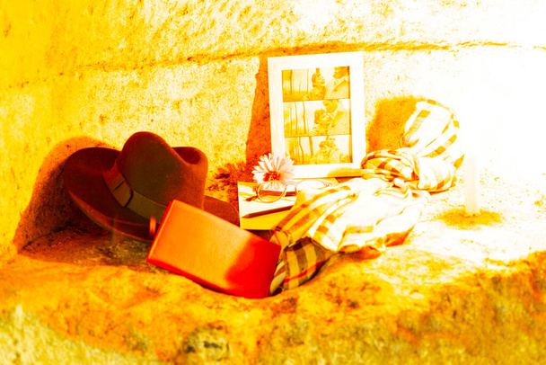 Монастырь Кийкой Аяникола создает светлый круг с длительной экспозицией. Киркели, Турция. - Фото, изображение