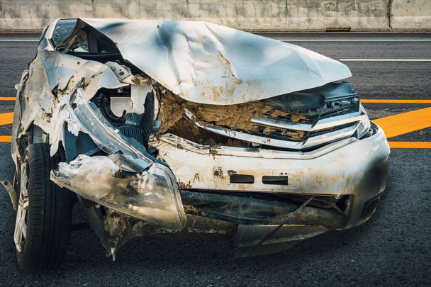 autonehoda na silnici - Fotografie, Obrázek