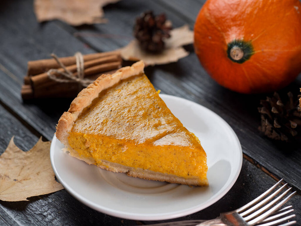 Traditional American pumpkin pie for thanksgiving in the fall. Delicious homemade cake - Photo, Image