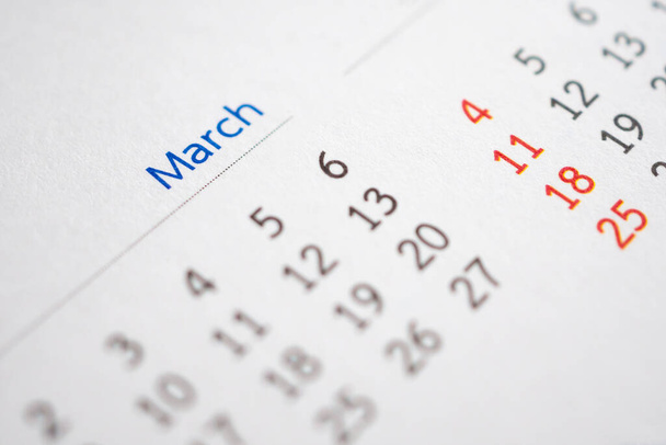 Március naptári oldal hónapokkal és időpontokkal üzleti tervezés találkozó koncepció - Fotó, kép
