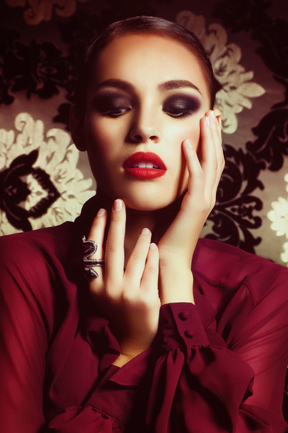 Beautiful young woman with makeup - Foto, Imagem