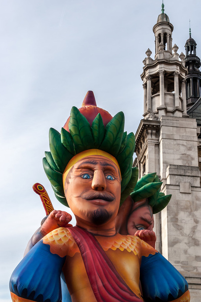 Figuras inflables gigantes en la procesión en la demostración del alcalde del señor
 - Foto, Imagen