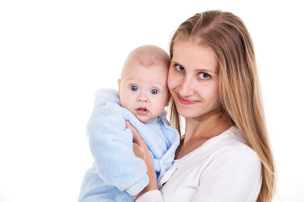 Heureux jeune femme caucasienne et son bébé fils
 - Photo, image