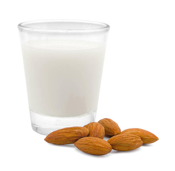 γυάλινο γάλα απομονωμένο σε λευκό χρώμα με διαδρομή αποκοπής - Φωτογραφία, εικόνα