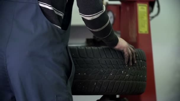 stanovení výše pneumatiky - Záběry, video