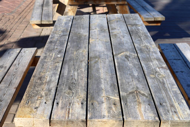 La textura de la madera y los productos de madera. Las fibras forman el característico grano de madera  - Foto, Imagen
