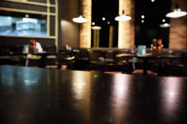 Ресторан Abstrab Blur Cafe на светлом дефокусированном фоне - Фото, изображение