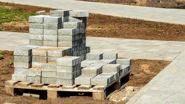 paving slabs are stacked randomly on a pallet - Photo, Image