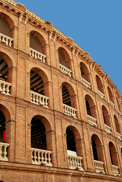 Здания с кружевными фасадами города Валенсия Испания
 - Фото, изображение