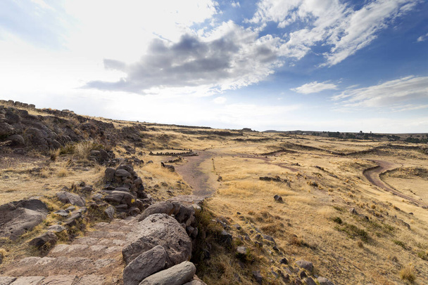 Archaelogical Site of Sillustani on the shores of Lake Umayo near Puno, in Peru - Foto, Imagem