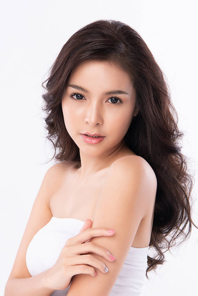Beautiful Young asian Woman with Clean Fresh Skin, on white background, Face care, Facial treatment, Cosmetology, beauty and spa, Asian women portrait - Φωτογραφία, εικόνα